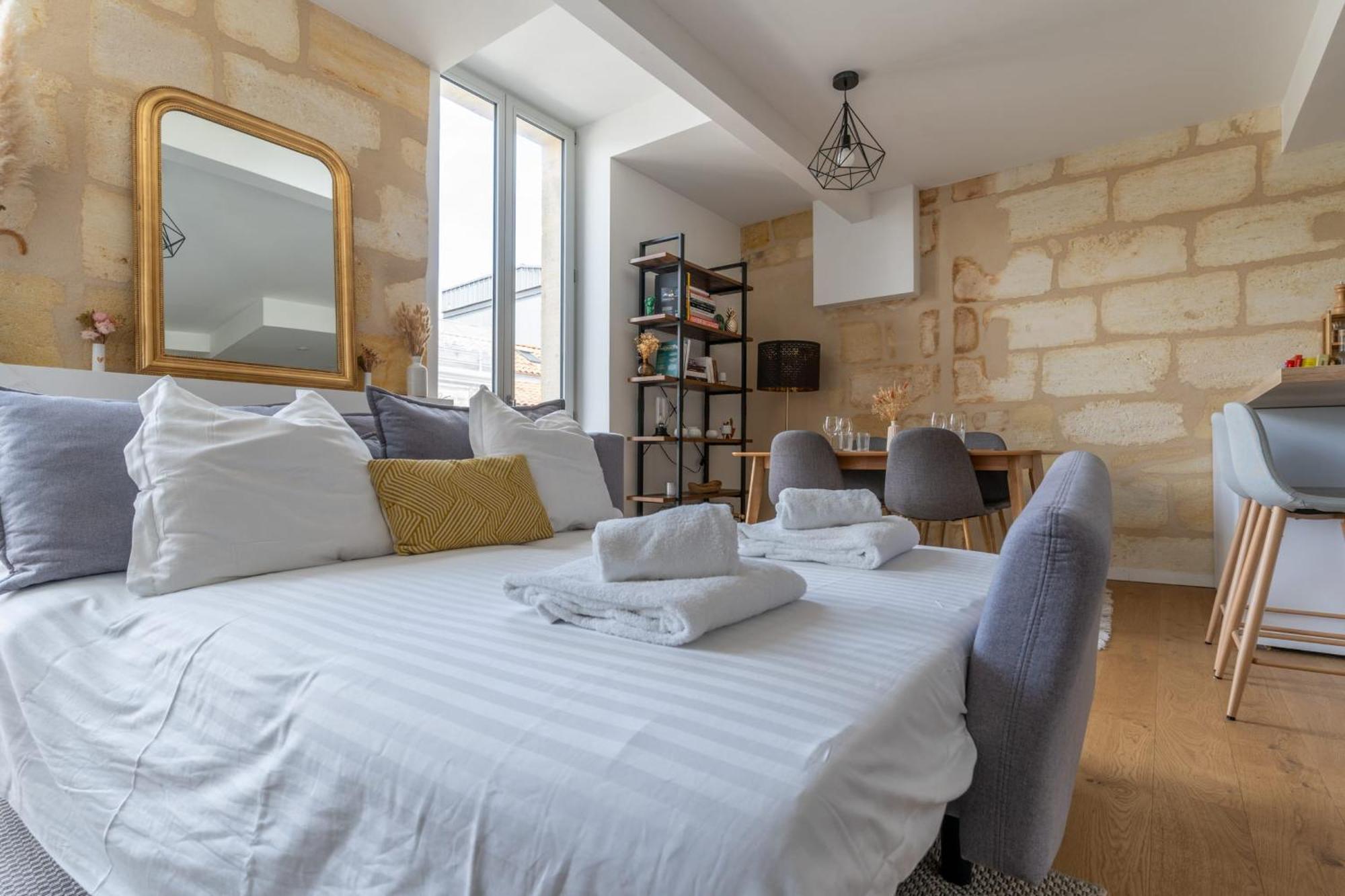 Charming Apartment In Bordeaux - Welkeys Eksteriør billede